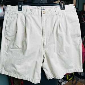 Brooks Brothers 346 Shorts Beige Chino Pleated Golf Preppy 8" Inseam Mens 38